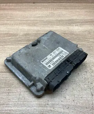 Opel Zafira A Engine control unit/module ECU 09133269 0281010021