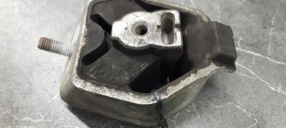 Audi 80 90 S2 B4 Engine mount vacuum valve 40A399151B