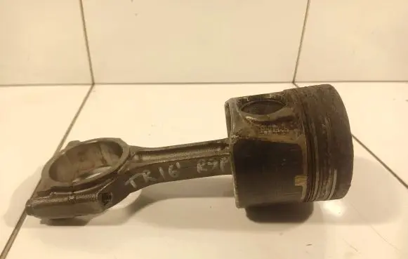 Renault Trafic III (X82) Piston 080340