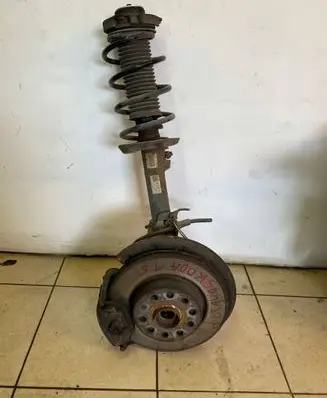 Skoda Octavia Mk2 (1Z) Front wheel hub spindle knuckle
