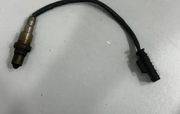 BMW 4 F32 F33 Lambda probe sensor 8570230