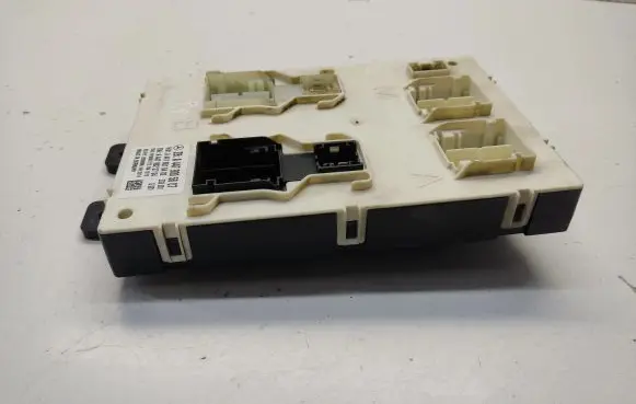Mercedes-Benz Vito Viano W447 SAM control unit A4479005807 A4479016402 A4479022704