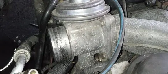 BMW 7 E65 E66 EGR valve 778545205