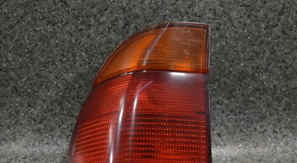 BMW 5 E39 Rear/tail lights 393327