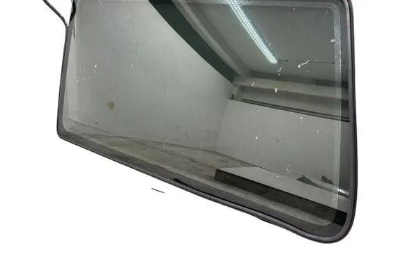 Volkswagen Multivan T4 Rear side window 43R001025