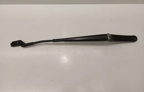Front wiper blade arm