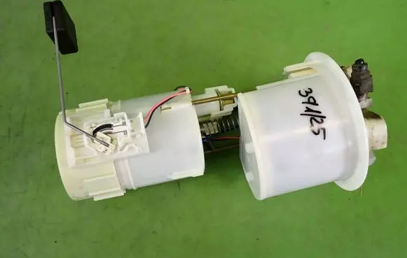 Peugeot 107 In-tank fuel pump 77020-0H010