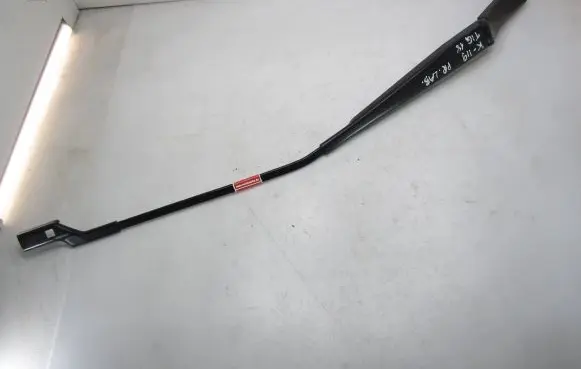 Volkswagen Tiguan Front wiper blade arm 5NB955410