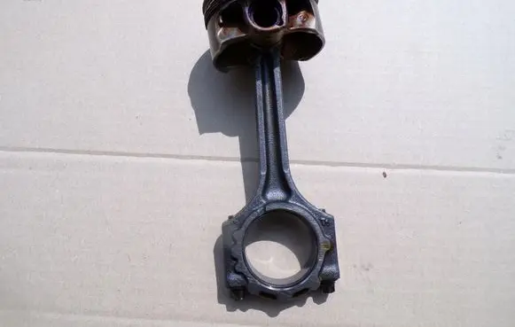 KIA Xceed Piston with connecting rod 213507500