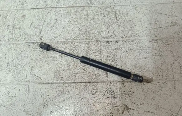 Audi A4 S4 B5 8D Tailgate/trunk strut/damper