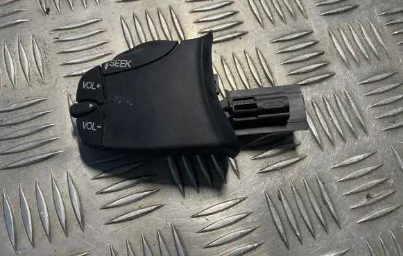 Ford Focus Multifunctional control switch/knob 98AB14K147AC