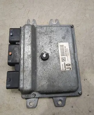 Nissan Juke I F15 Engine control unit/module MEC93600