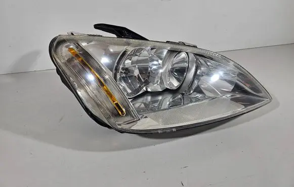 Ford C-MAX I Headlights/headlamps set 