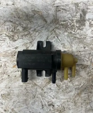 Mercedes-Benz E W212 Turbo solenoid valve A0091533128 70078208