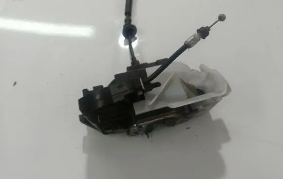 KIA Ceed Front door lock 