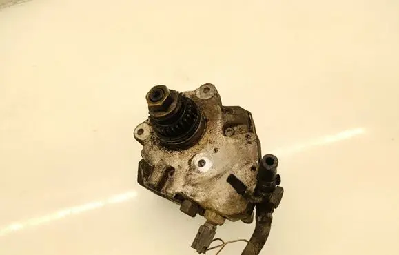 Mercedes-Benz B W245 Fuel injection high pressure pump 0445010120 A6400700701