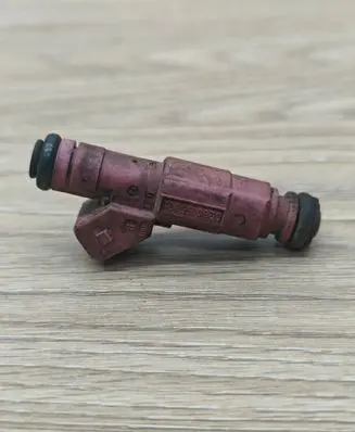 Volvo S80 Fuel injector 9186348