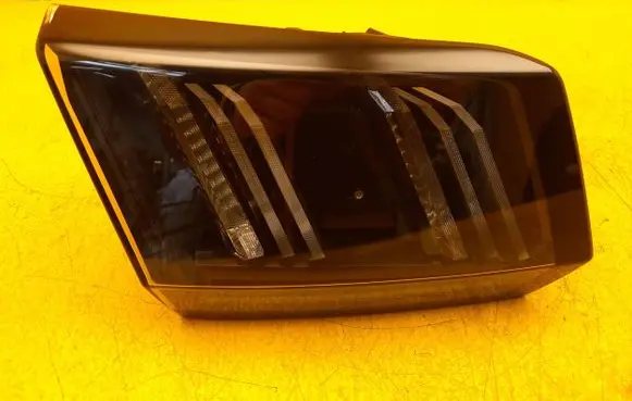 Peugeot 3008 II Rear/tail lights 9836231480