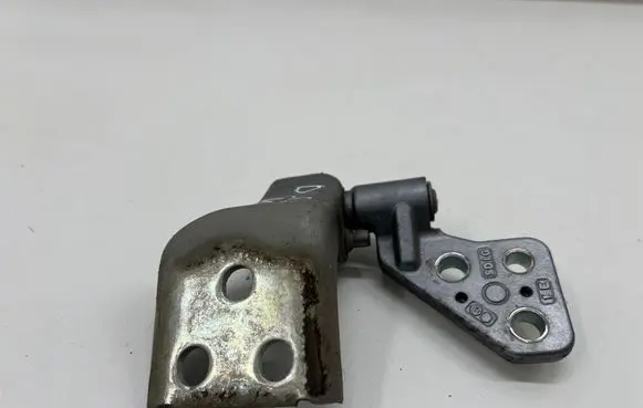 Citroen Berlingo Rear door upper hinge 
