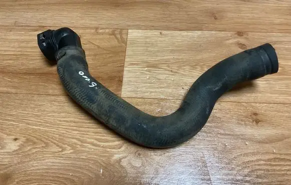 Alfa Romeo 147 Engine coolant pipe/hose 