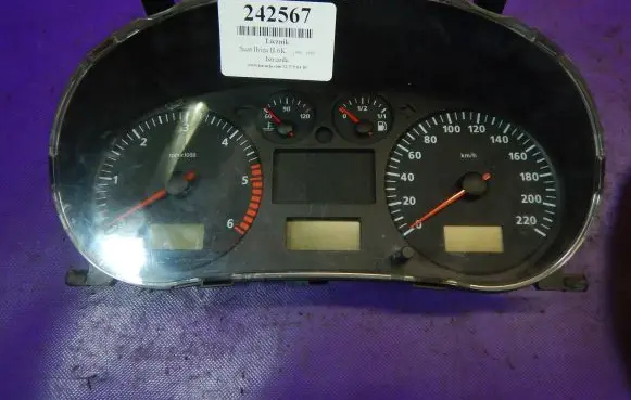 Seat Ibiza II (6k) Speedometer (instrument cluster) W06K0920821E