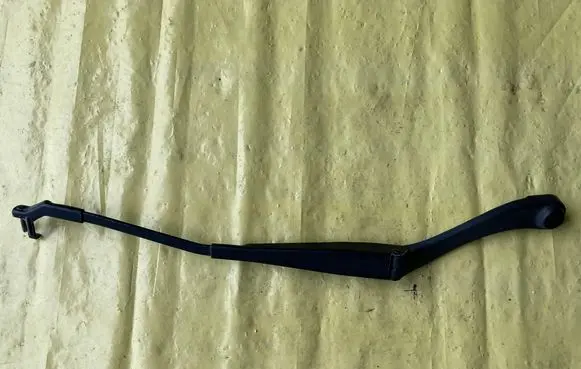 Mercedes-Benz C AMG W204 Windshield/front glass wiper blade A2048201344