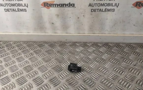 Opel Astra J Airbag deployment crash/impact sensor 13502577