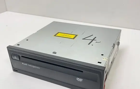 Audi A4 S4 B7 8E 8H GPS navigation control unit/module 4E0919887C 4E0910887L