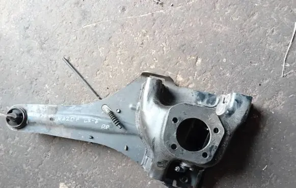Mazda CX-7 Rear wheel hub