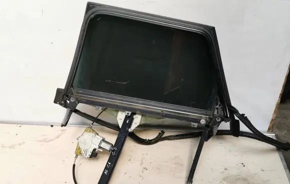 Audi A6 S6 C6 4F Rear door window regulator with motor 4F0959802C