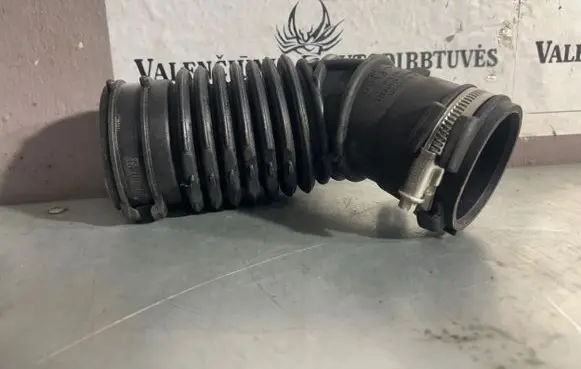 Renault Captur Intercooler hose/pipe 165758885R