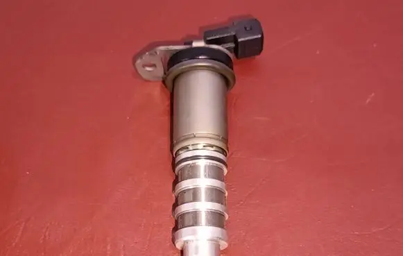 BMW M2 F87 Camshaft vanos timing valve 7585776 11367585776 13151214