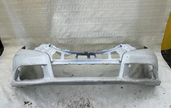 Honda Civic IX Front bumper ....