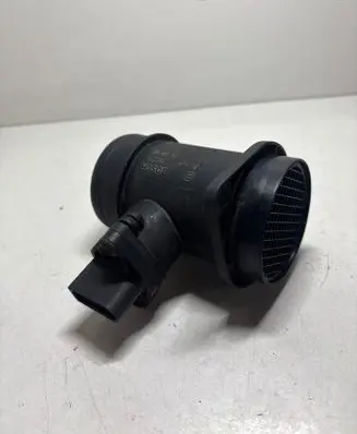 Audi A4 S4 B5 8D Mass air flow meter 0281002216