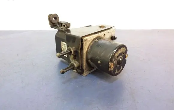 Skoda Fabia Mk1 (6Y) ABS Pump 0265224011