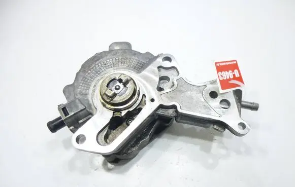 Volkswagen Golf Plus Vacuum pump 038145209N V100 070124E