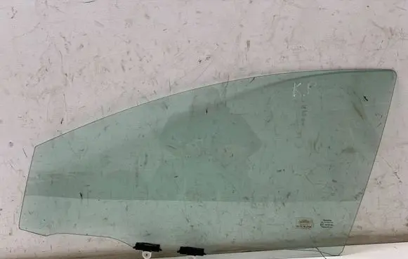 Toyota Yaris XP210 Front door window glass four-door 43R007951