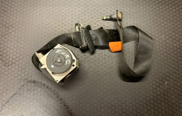 Ford Focus C-MAX Front seatbelt 601597500D 051202
