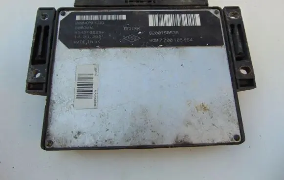 Renault Megane I Engine control unit/module 7700105954