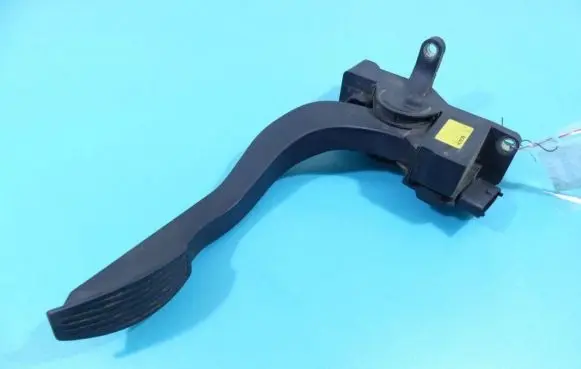 Iveco Daily 4th gen Accelerator throttle pedal 0281002632 IMPRK1338857