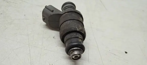 Audi A3 S3 A3 Sportback 8P Fuel injector 06A906031BT