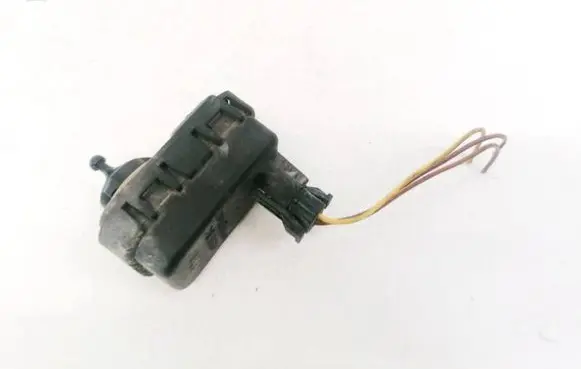 Headlight level adjustment motor
