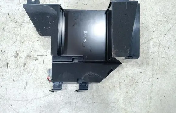Aston Martin Virage Subwoofer speaker 9G4318808GC