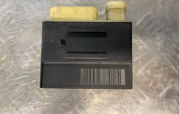 Citroen C5 Glow plug pre-heat relay 9662570880