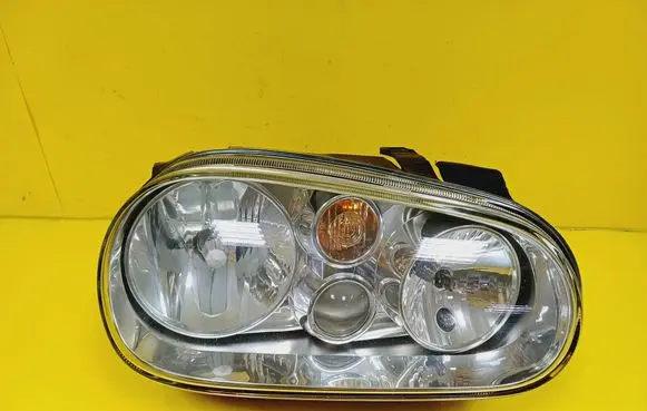 Volkswagen Golf IV Headlight/headlamp 1J1941016C