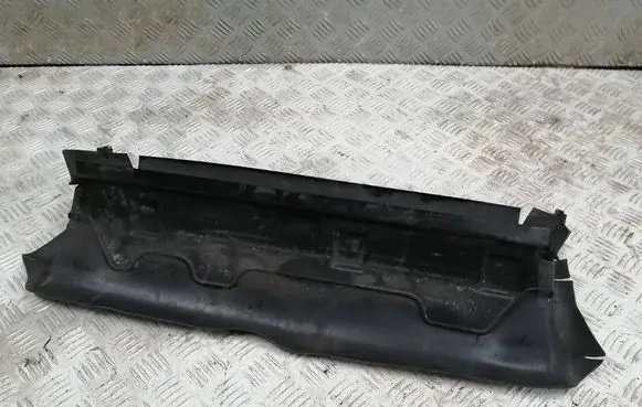 Ford Focus Intercooler air guide/duct channel BM518312AC D2L4A