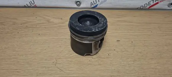 BMW 5 F10 F11 Piston 84L110