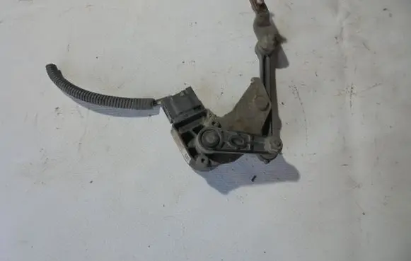 Volvo XC60 Headlight/headlamp level sensor 8G9N-3C492-AA
