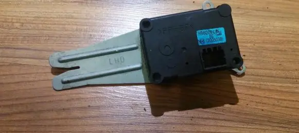 Mazda 323 F Air flap motor/actuator hb600bcin
