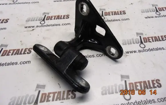 Mercedes-Benz E W211 Front door lower hinge 